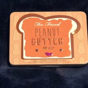 Too Faced Peanut Butter and Jelly Pallet